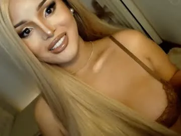 zui_lu – webcam model profile photo Image 4