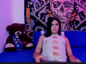 luckrose – webcam model profile photo Image 14