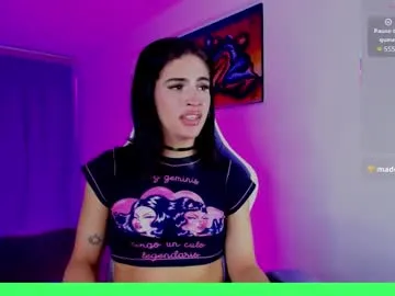 luckrose – webcam model profile photo Image 18