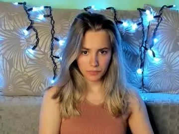 someone_sweet – webcam model profile photo Image 8