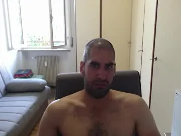 kai101010 – webcam model profile photo Image 4