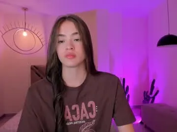 emma_blanco – webcam model profile photo Image 13