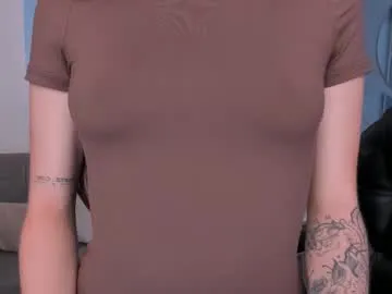 emma_blanco – webcam model profile photo Image 19