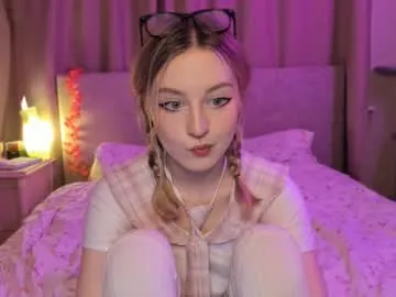 zui_lu – webcam model profile photo Image 11