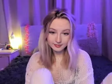 zui_lu – webcam model profile photo Image 4