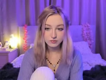 zui_lu – webcam model profile photo Image 6