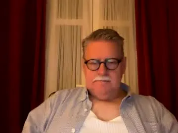 loving_ladies – webcam model profile photo Image 9