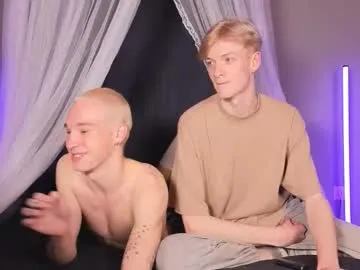 Earth_001 – webcam model profile photo Image 16