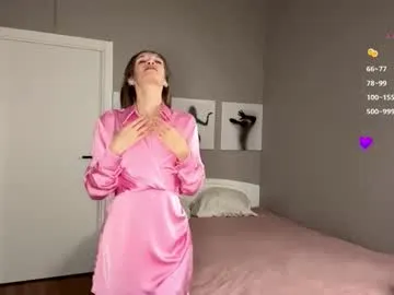 bisexualmilf – webcam model profile photo Image 8