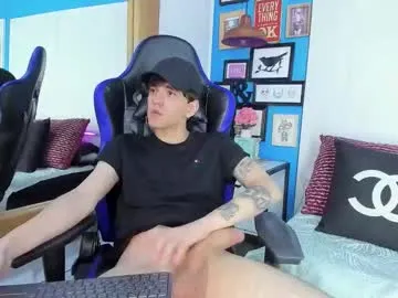 seraphine23 – webcam model profile photo Image 3