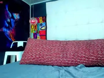 seraphine23 – webcam model profile photo Image 8