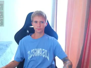 skinny_candy18 – webcam model profile photo Image 10