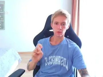 skinny_candy18 – webcam model profile photo Image 15