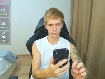 skinny_candy18 – webcam model profile photo Image 19