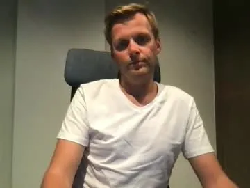 PIPIShoei – webcam model profile photo Image 17