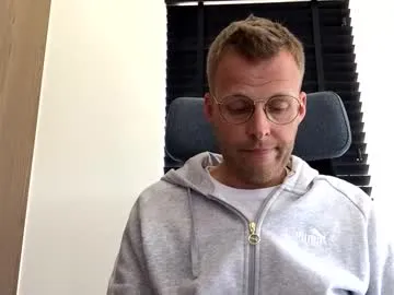 PIPIShoei – webcam model profile photo Image 4