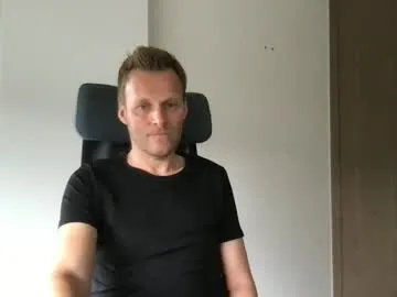 PIPIShoei – webcam model profile photo Image 9