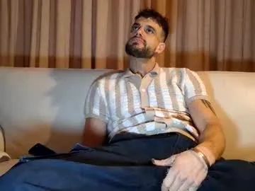 trainwithme – webcam model profile photo Image 8