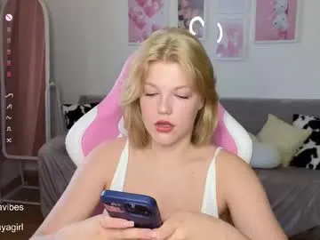maya_blonde18 Image 18