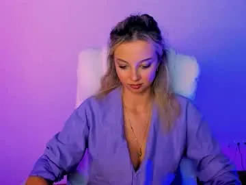 bisexualmilf – webcam model profile photo Image 8