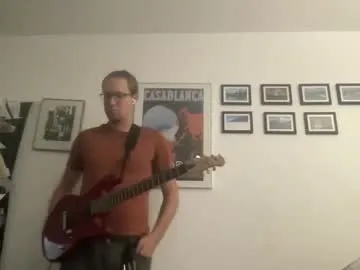 roouse – webcam model profile photo Image 19