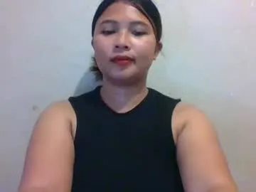 roouse – webcam model profile photo Image 17