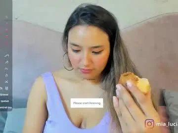 mia_luciana Image 8