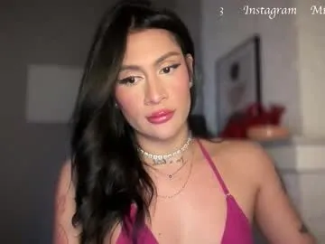 little_sweet_18 – webcam model profile photo Image 8