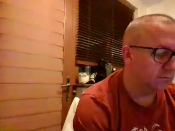 Earth_001 – webcam model profile photo Image 15