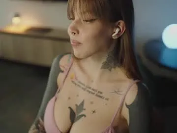 mileeena Image 5