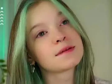 mineliaaa Image 4