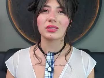 AmberJoulie – webcam model profile photo Image 17