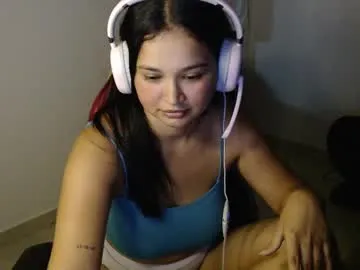 roouse – webcam model profile photo Image 11