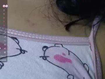 roouse – webcam model profile photo Image 14