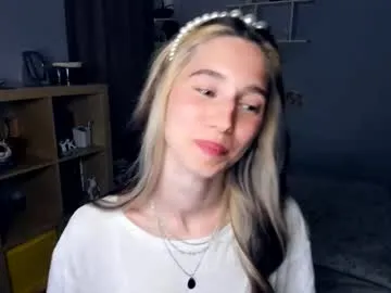 paroncho – webcam model profile photo Image 2