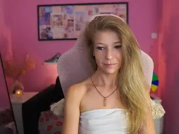 CarolPrince – webcam model profile photo Image 17