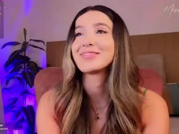 hornyshow_tv – webcam model profile photo Image 3