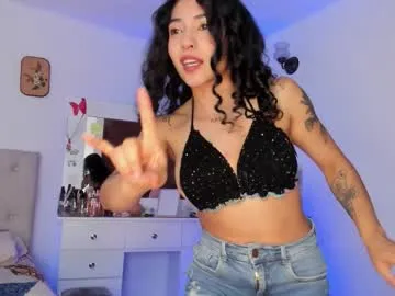 elma_lily – webcam model profile photo Image 12