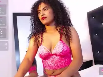 IORio2 – webcam model profile photo Image 9