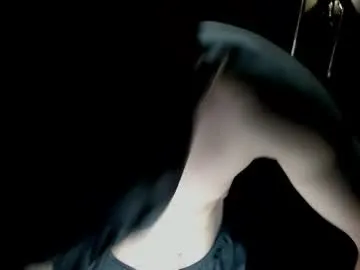 kai101010 – webcam model profile photo Image 7