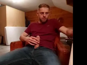 Earth_001 – webcam model profile photo Image 5