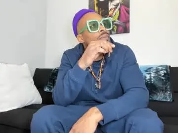 kaliana_ggh – webcam model profile photo Image 3