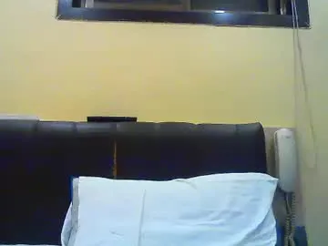 bisexualmilf – webcam model profile photo Image 8