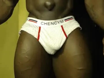 ShaiyaShy – webcam model profile photo Image 5