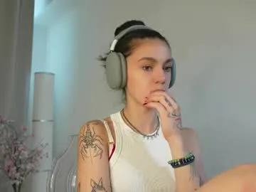 Ann_Sulu – webcam model profile photo Image 2