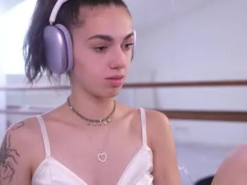 Ann_Sulu – webcam model profile photo Image 9