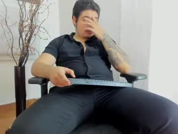 seraphine23 – webcam model profile photo Image 5