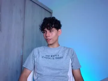 mariannsullivant – webcam model profile photo Image 8