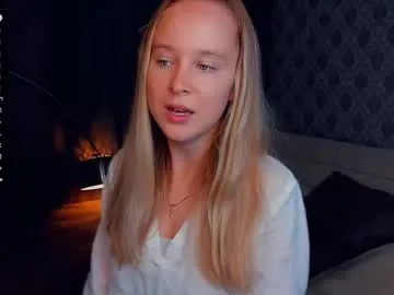 slaveandslave – webcam model profile photo Image 3