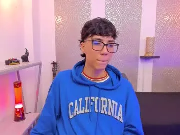 rosellegaeta – webcam model profile photo Image 14